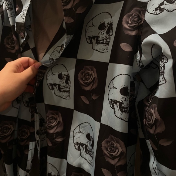 Wind breaker - Picture 2 of 3